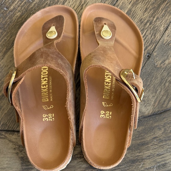 Birkenstock Gizeh Women’s size 39 cognac oiled leather. - Picture 2 of 8